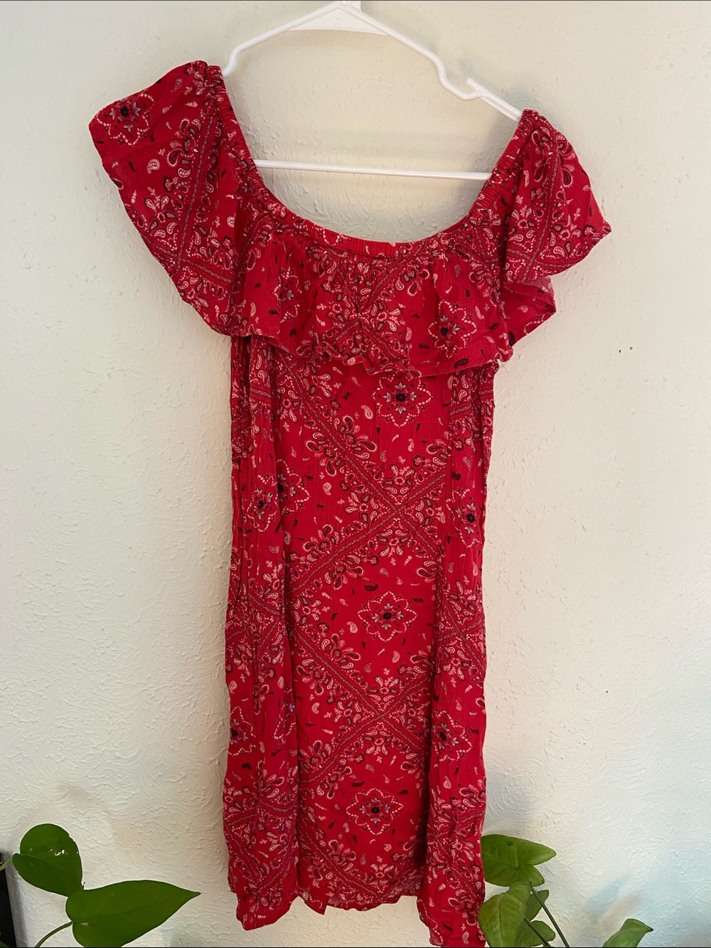 Mudd Red Paisley Ruffle Mini Dress - Picture 4 of 4